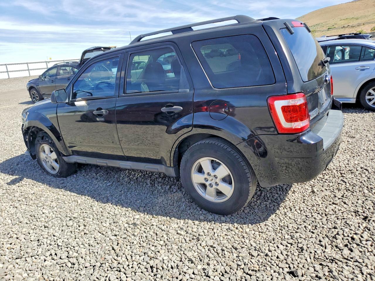 2010 Ford Escape Xlt - Фото 2