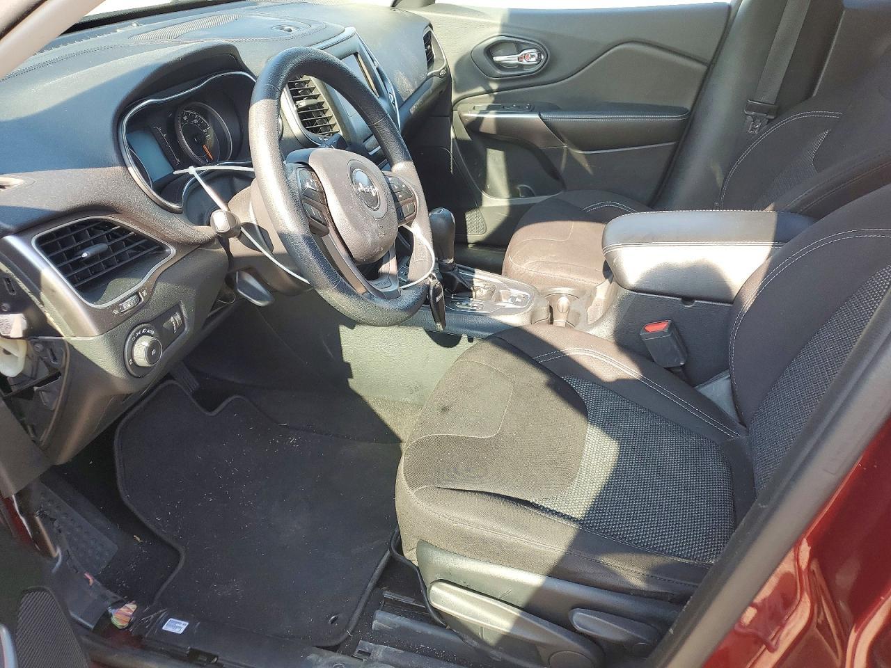 2019 Jeep Cherokee Latitude - Фото 7