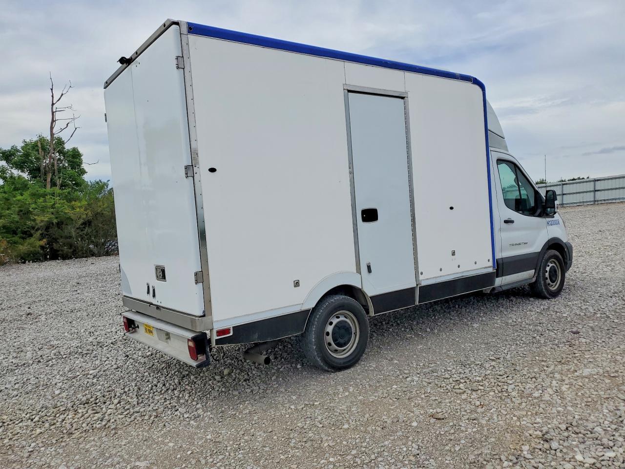 2020 Ford Transit Delivery Truck - Фото 3