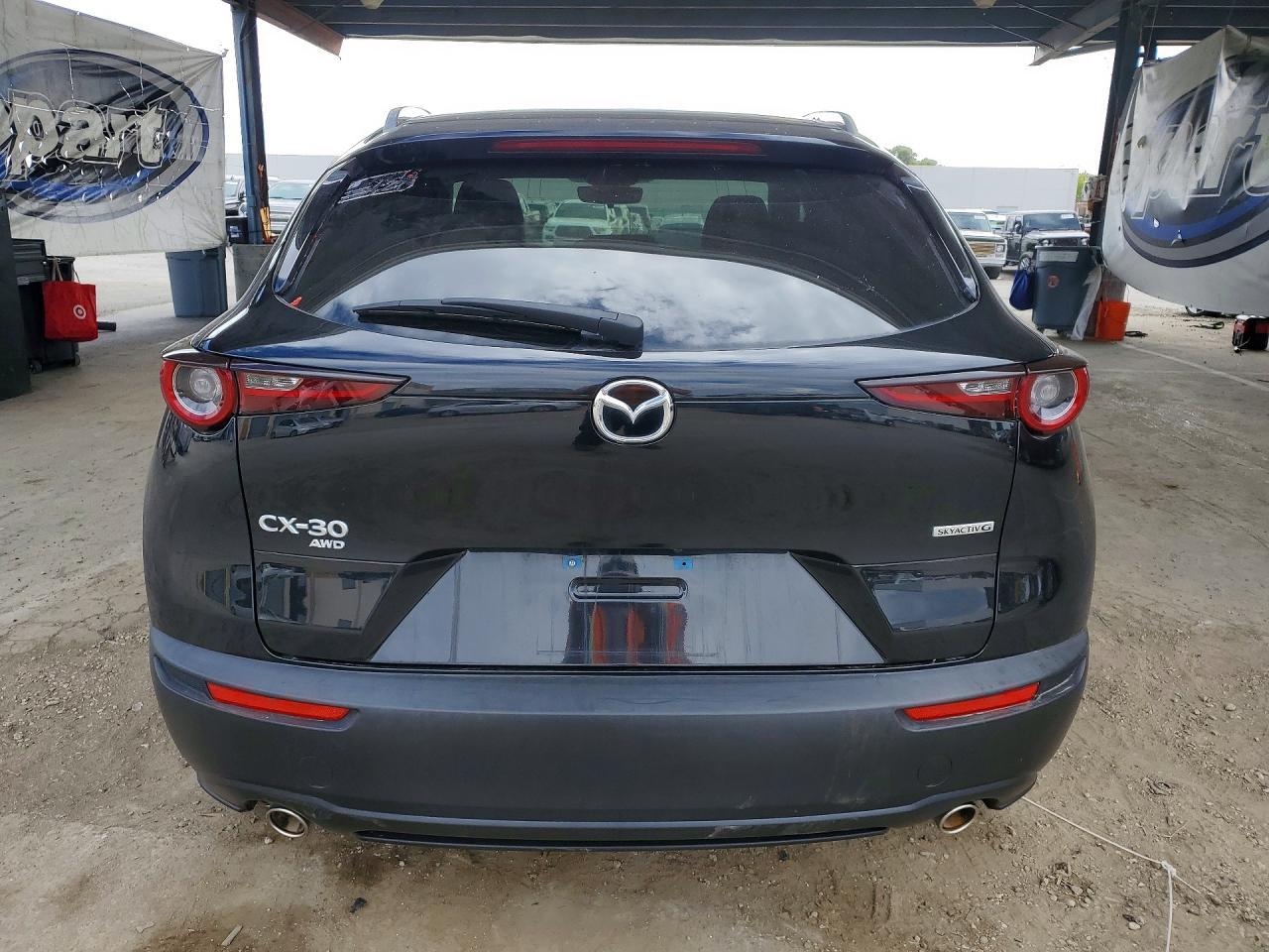 2022 Mazda Cx-30 Premium - Image 6
