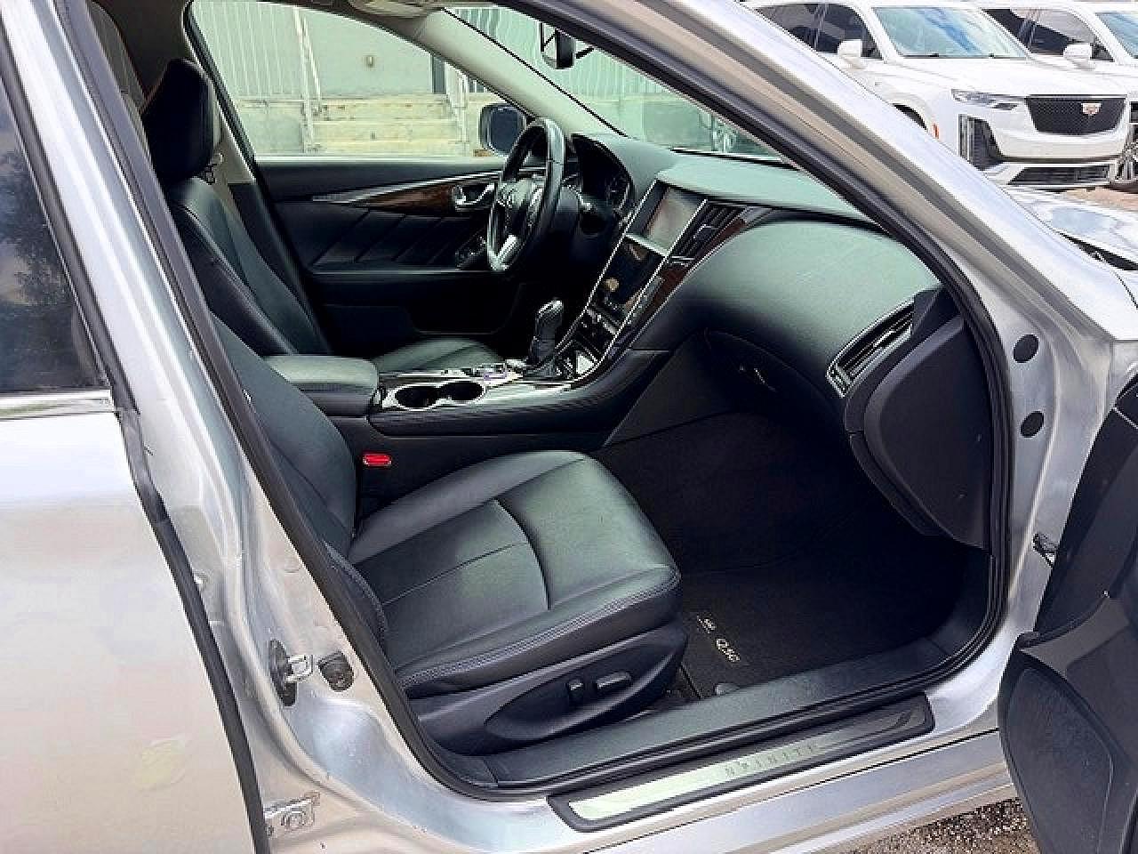 2018 Infiniti Q50 2.0T Luxe - Фото 7