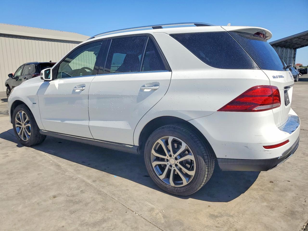 2017 Mercedes-Benz Gle 550E 4Matic - Фото 2