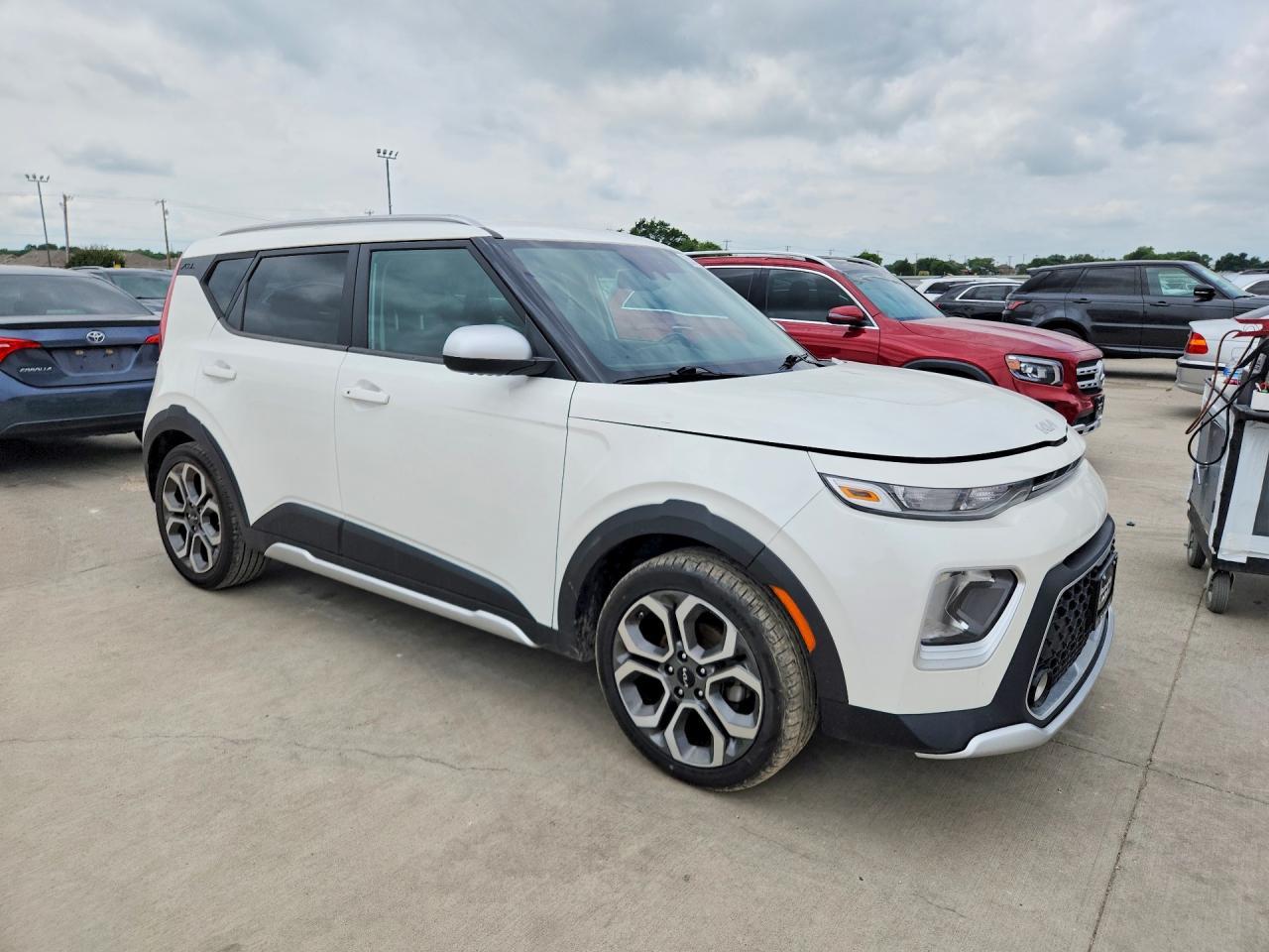 2022 Kia Soul X-Line - Image 4