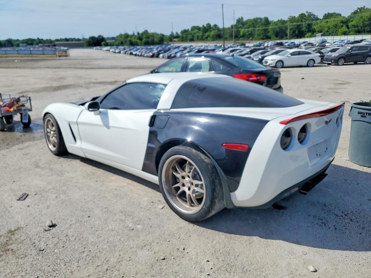 2008 Chevrolet Corvette - Фото 2
