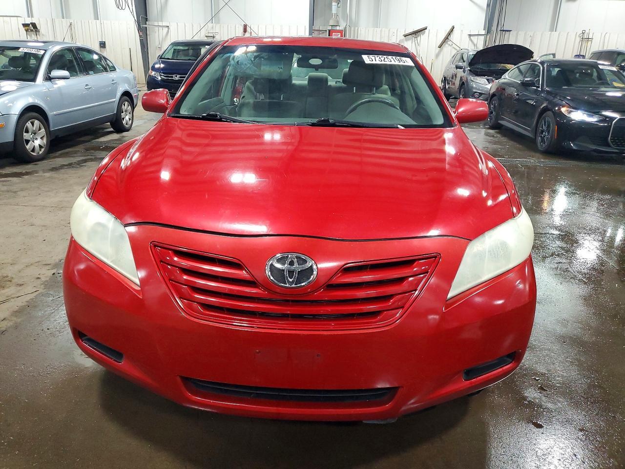 2009 Toyota Camry Le - Фото 5