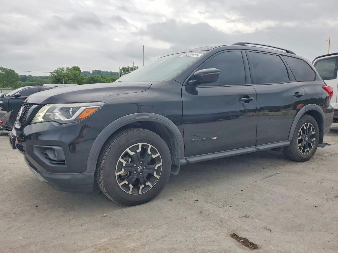 2020 Nissan Pathfinder Sv