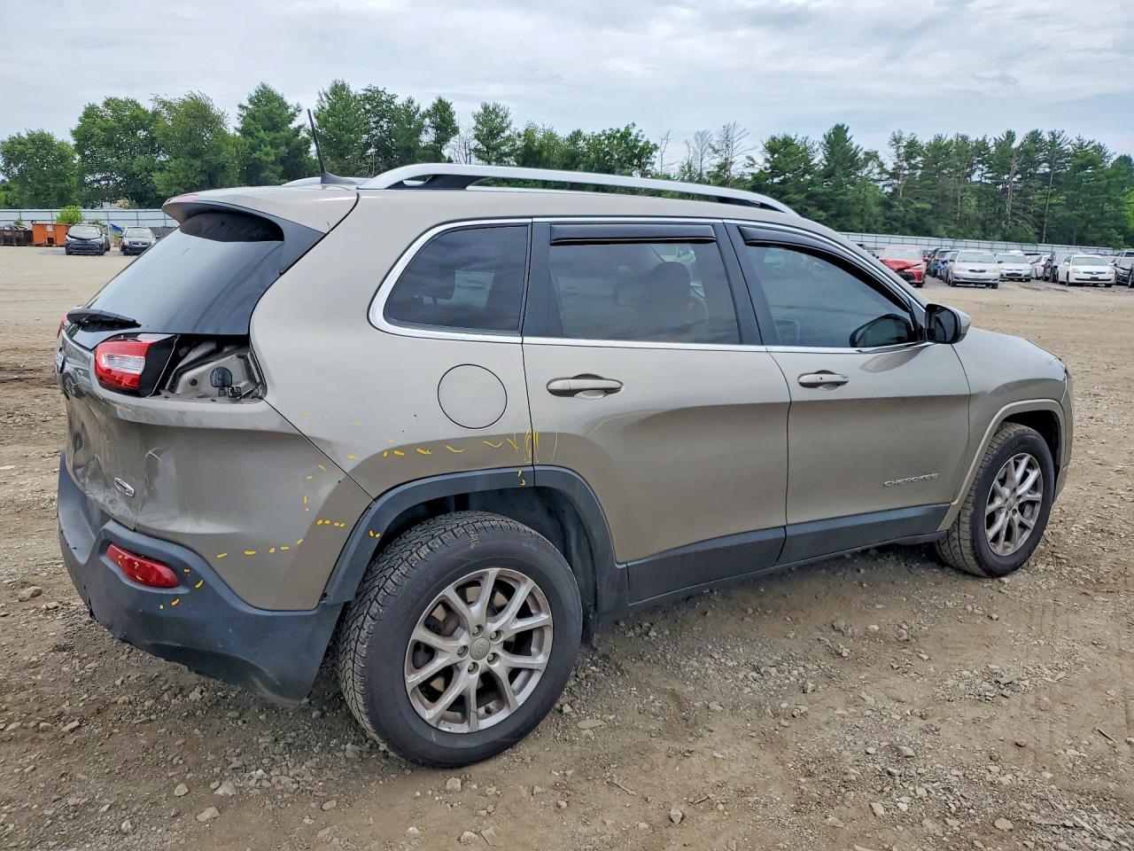 2017 Jeep Cherokee Latitude - Фото 3