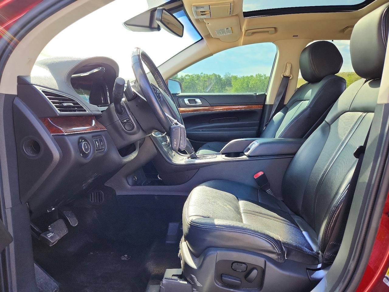 2013 Lincoln Mkt - Image 7