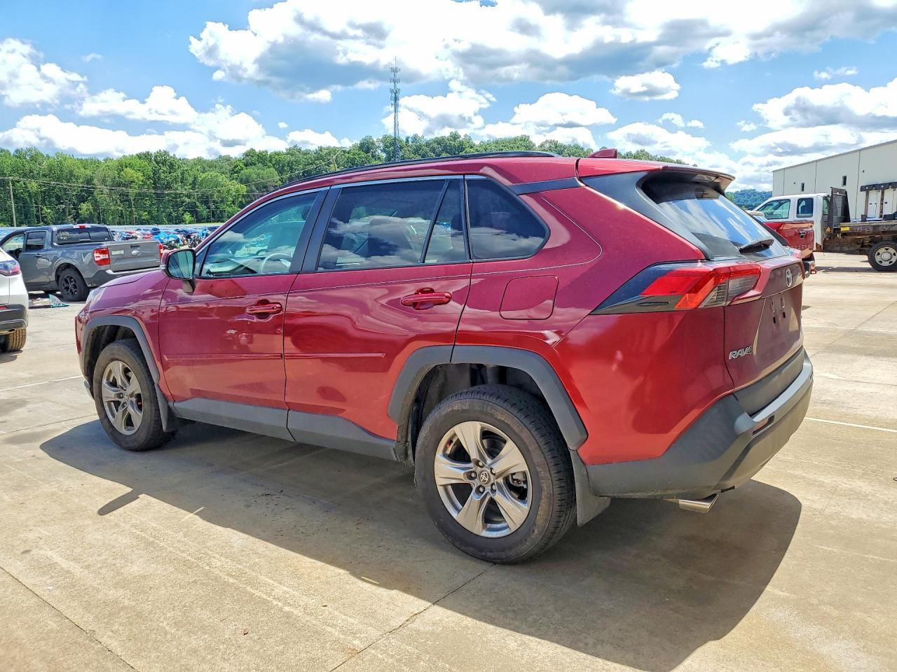 2023 Toyota Rav4 Xle - Фото 2
