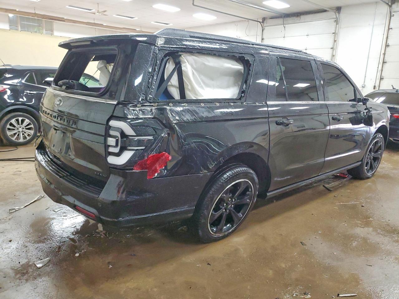 2024 Ford Expedition Max Limited - Image 3