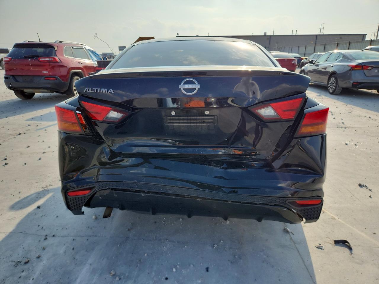 2023 Nissan Altima S - Фото 6