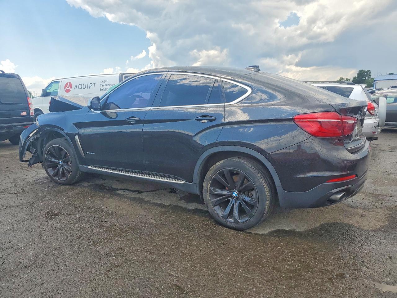 2015 BMW X6 xDrive35I - Фото 2