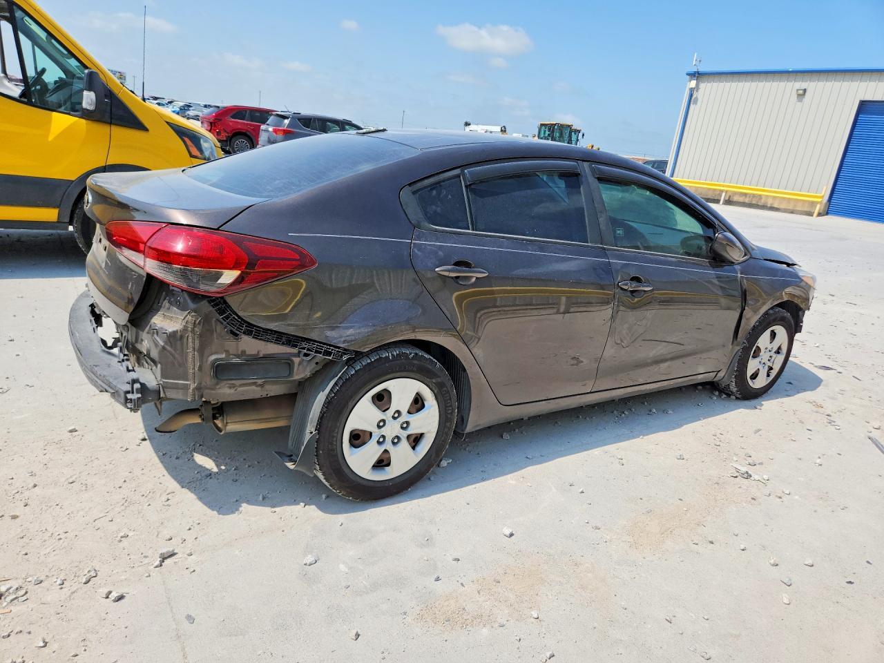 2018 Kia Forte Lx - Фото 3