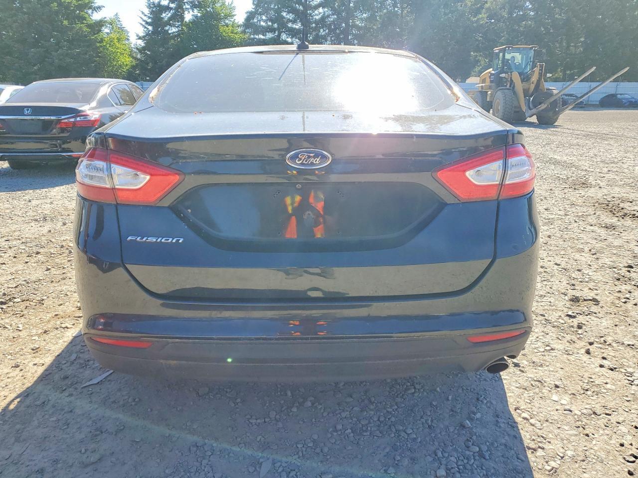 2015 Ford Fusion S - Image 6