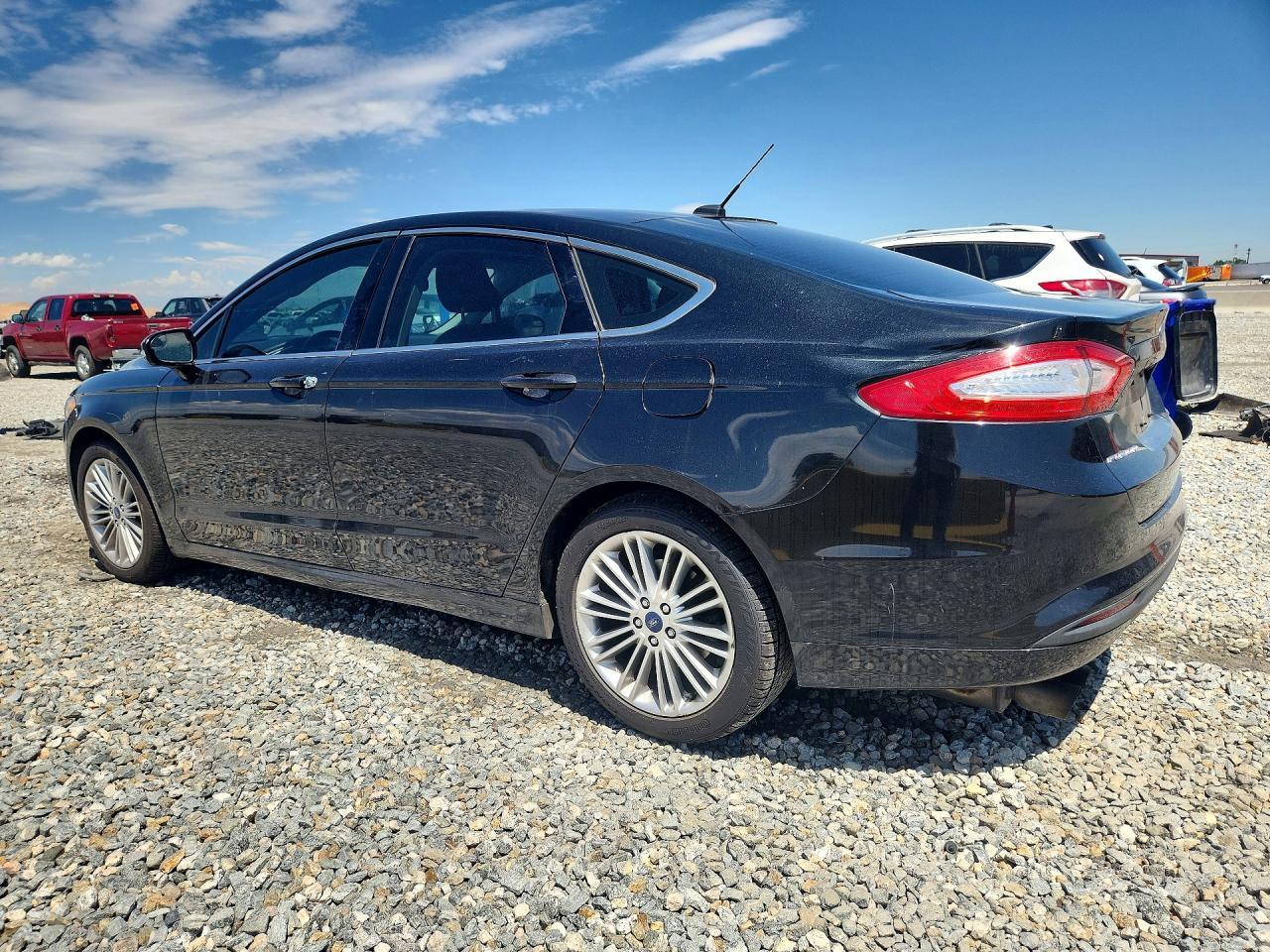 2015 Ford Fusion Se - Image 2