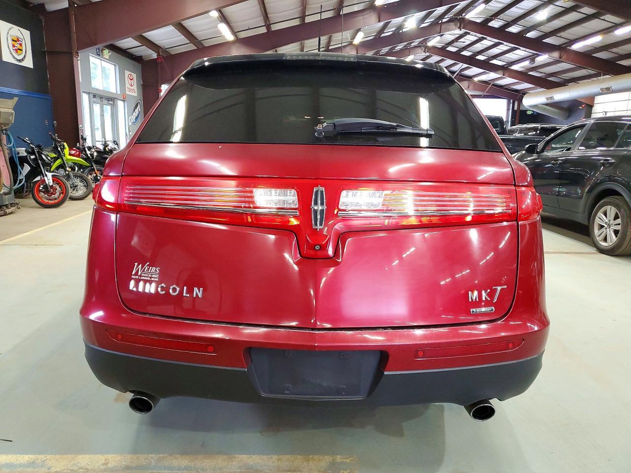 2016 Lincoln Mkt - Фото 6