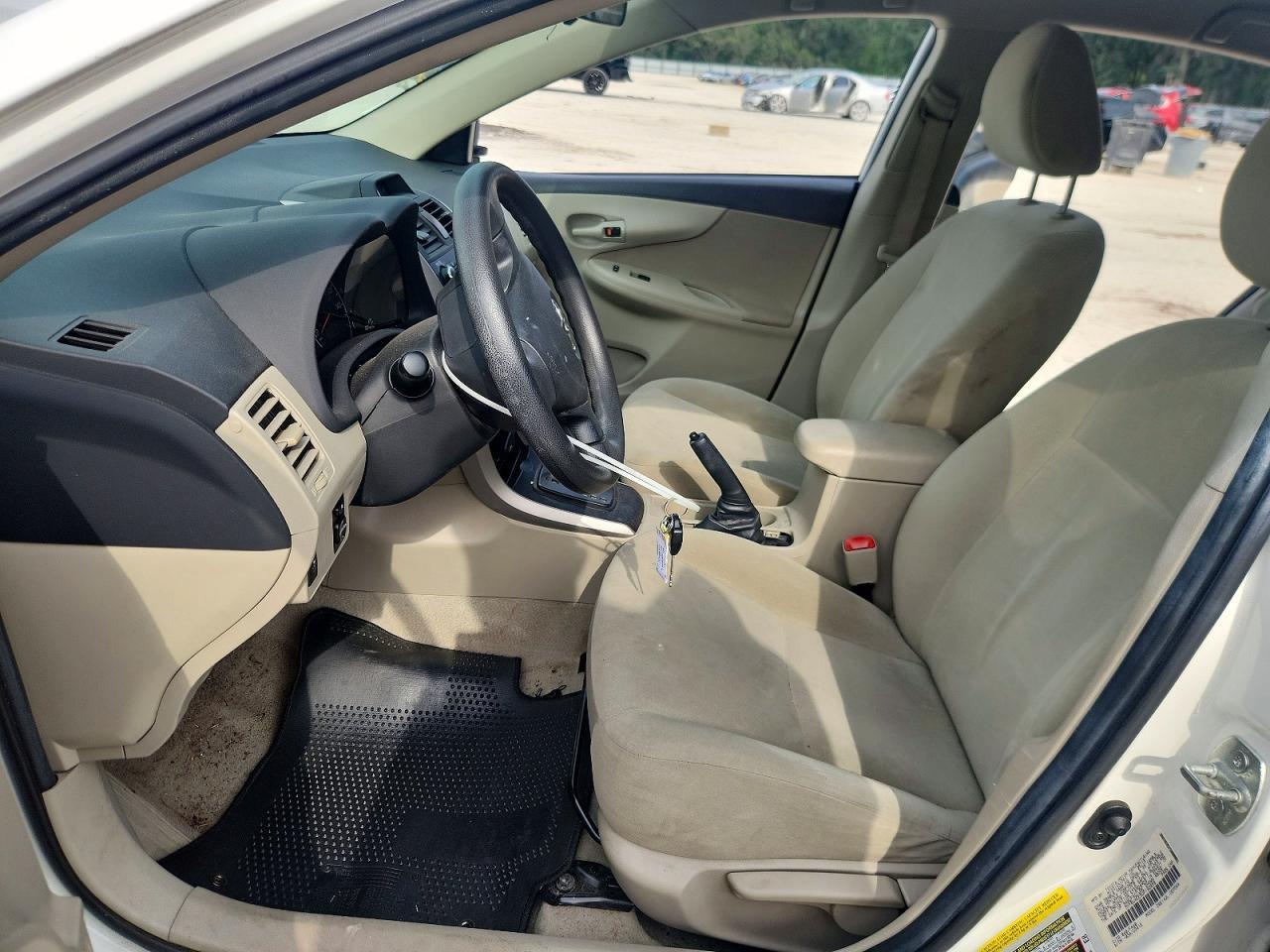 2013 Toyota Corolla L - Image 7