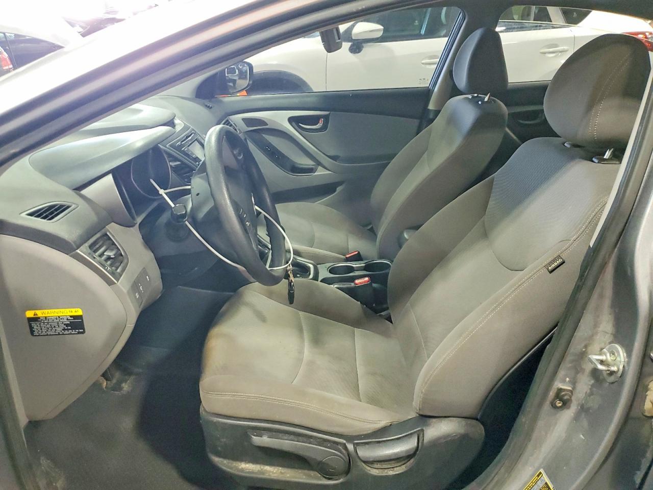 2015 Hyundai Elantra Se - Фото 7