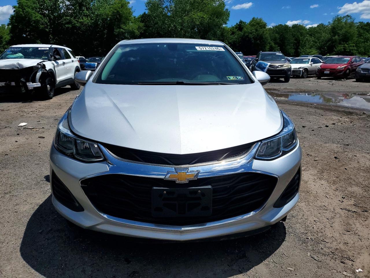 2019 Chevrolet Cruze Ls - Image 5