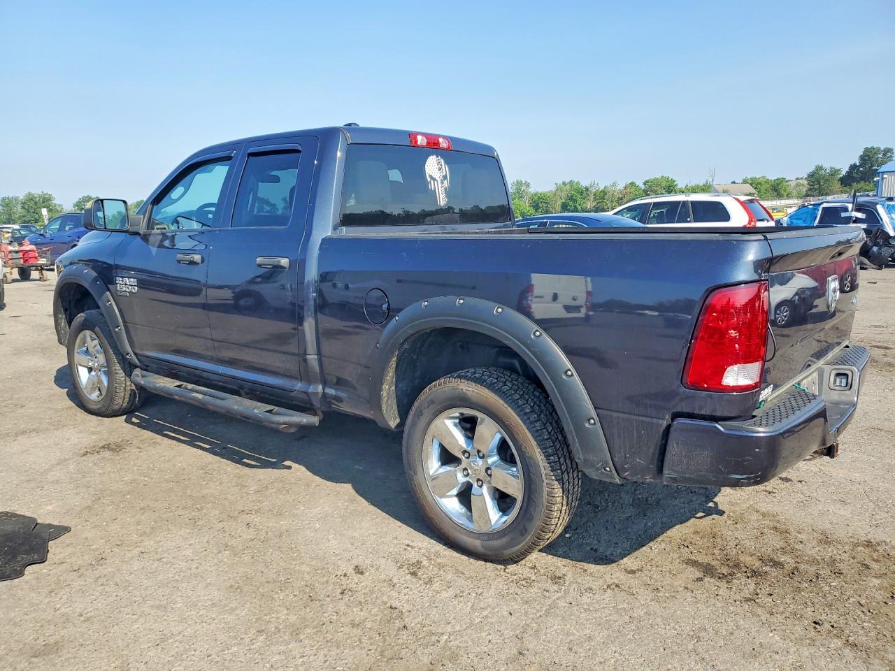 2019 Ram 1500 Classic Tradesman - Фото 2