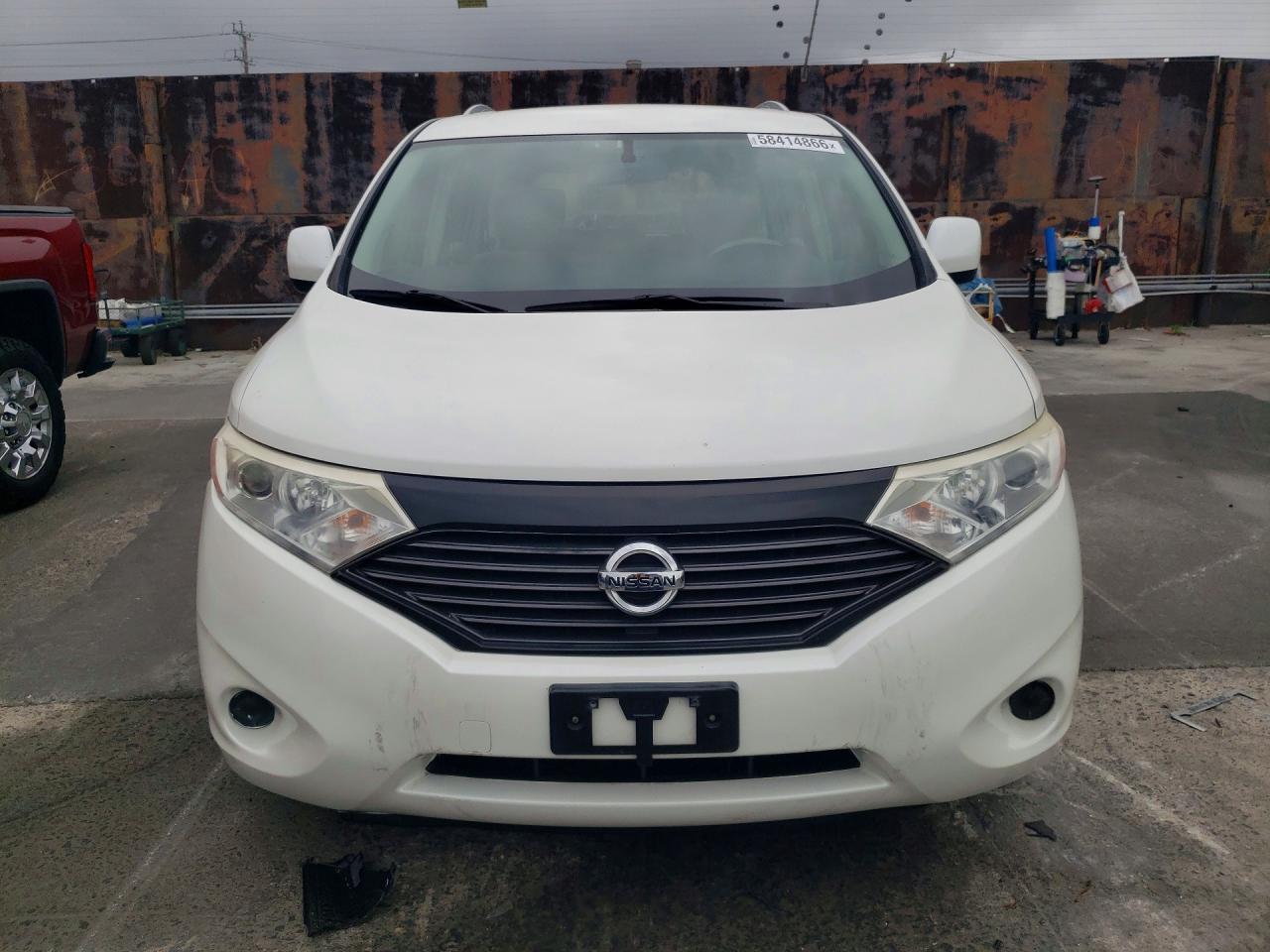 2014 Nissan Quest 3.5 S - Image 5