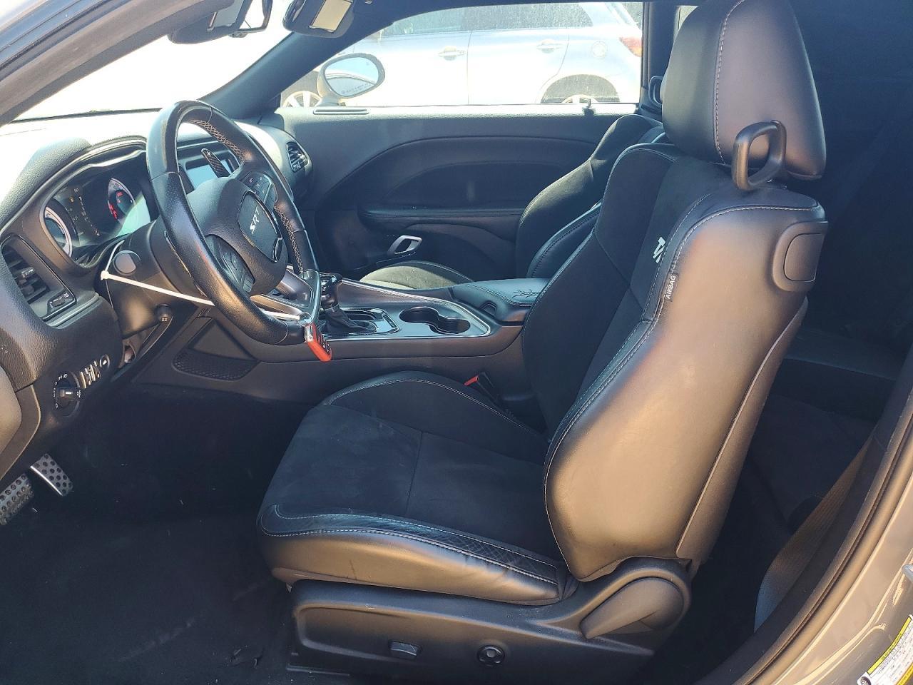 2018 Dodge Challenger R - Image 7
