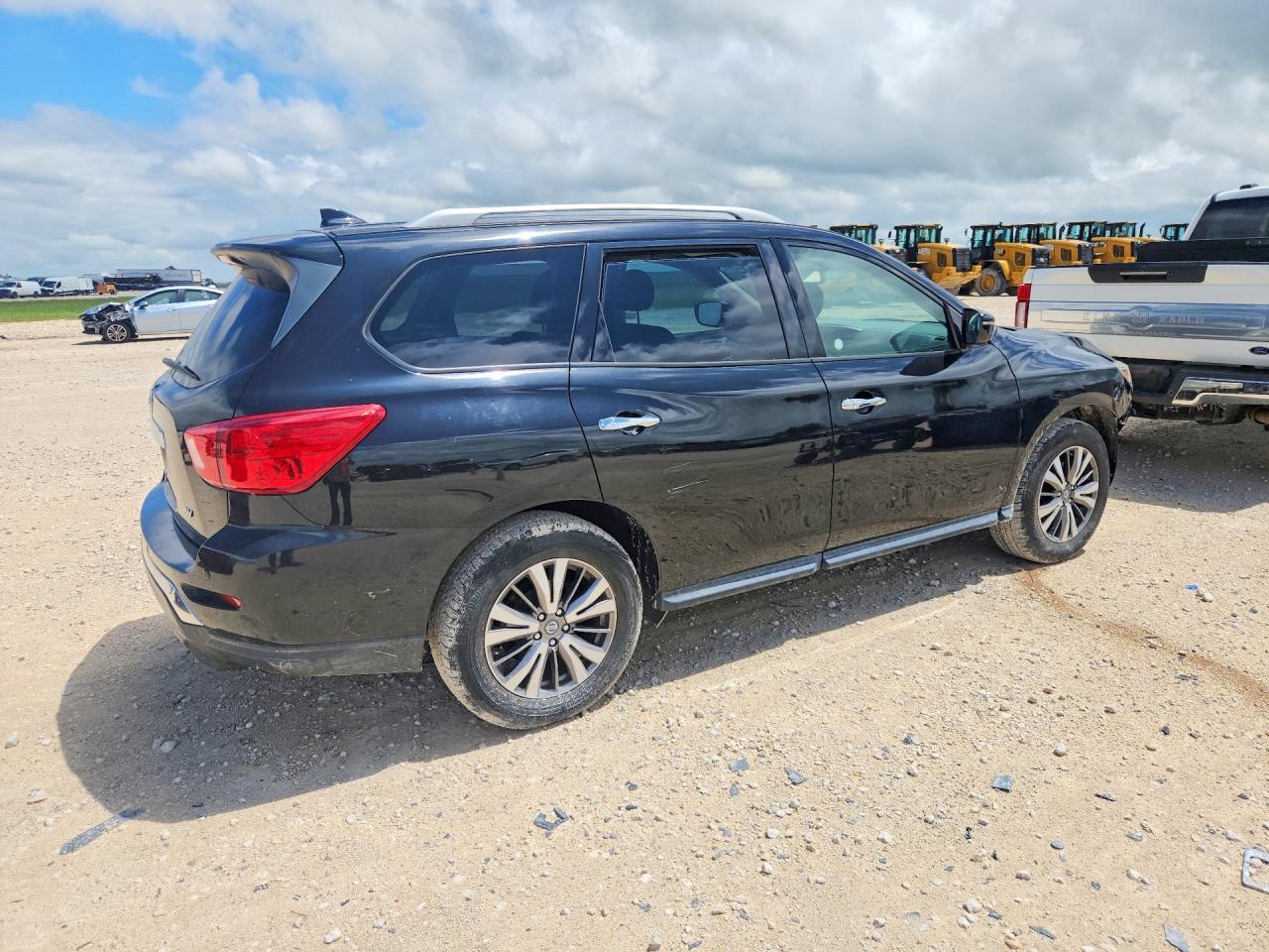 2019 Nissan Pathfinder Sv - Фото 3