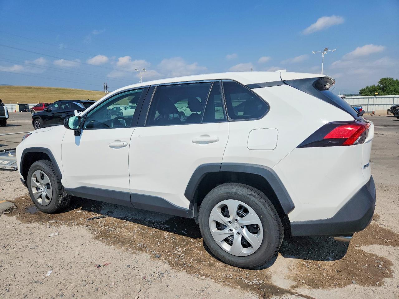 2023 Toyota Rav4 Le - Image 2