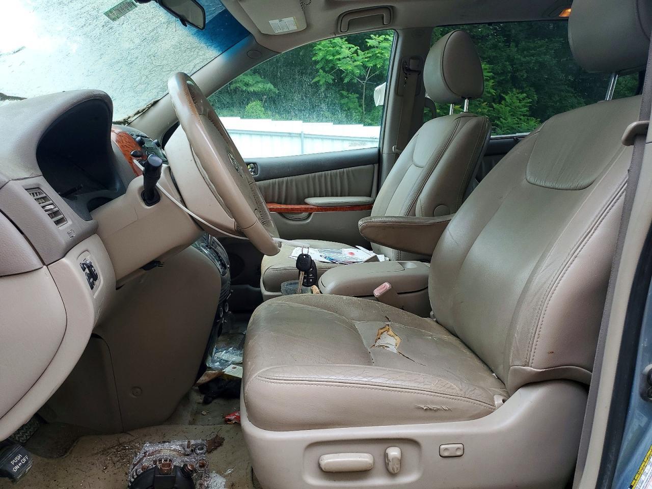 2009 Toyota Sienna - Фото 7