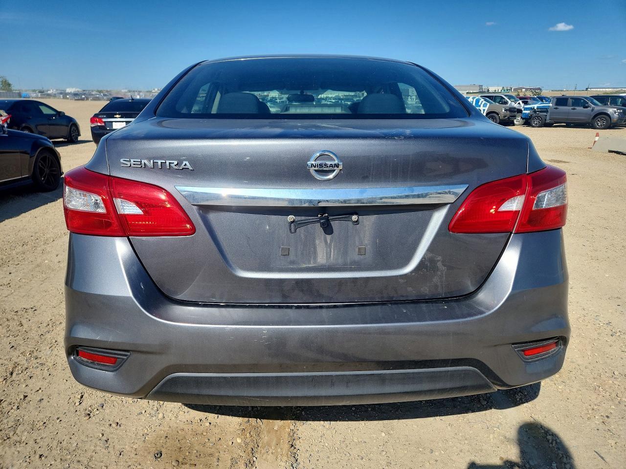 2017 Nissan Sentra S - Фото 6