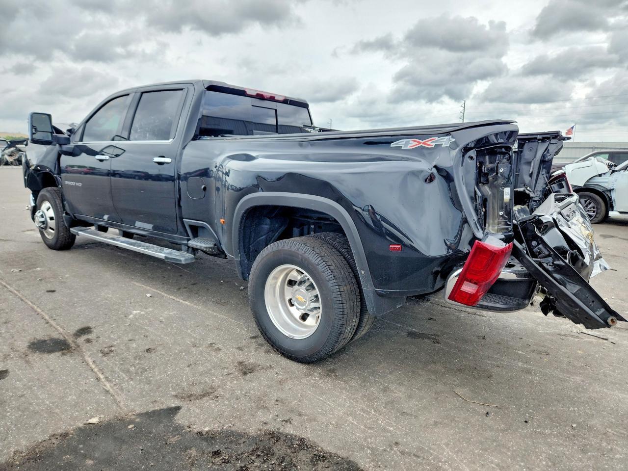 2025 Chevrolet Silverado K3500 Ltz - Фото 2
