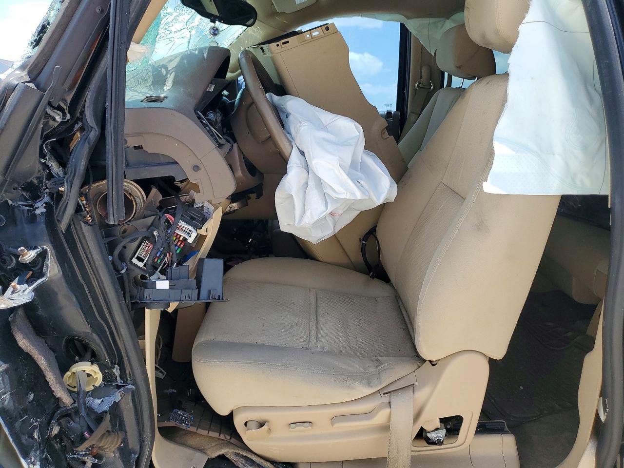 2011 Chevrolet Tahoe C1500 Ls - Фото 7