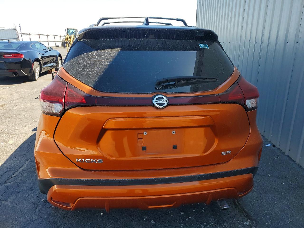 2021 Nissan Kicks Sr - Image 6