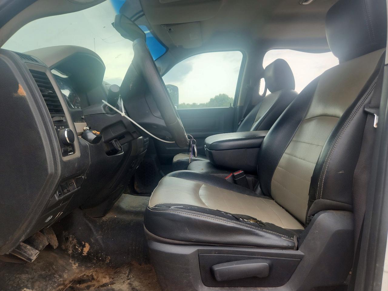 2012 Dodge Ram 5500 St - Image 7