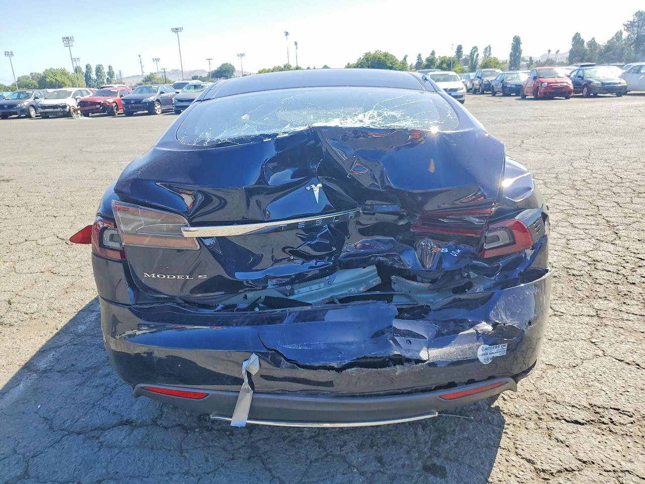 2014 Tesla Model S - Фото 6