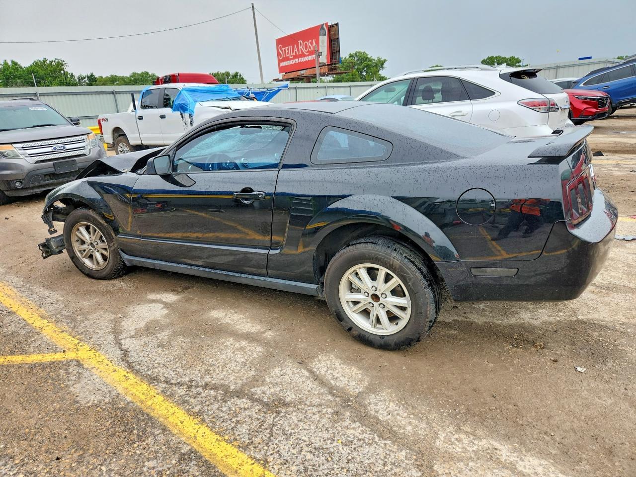 2006 Ford Mustang - Фото 2