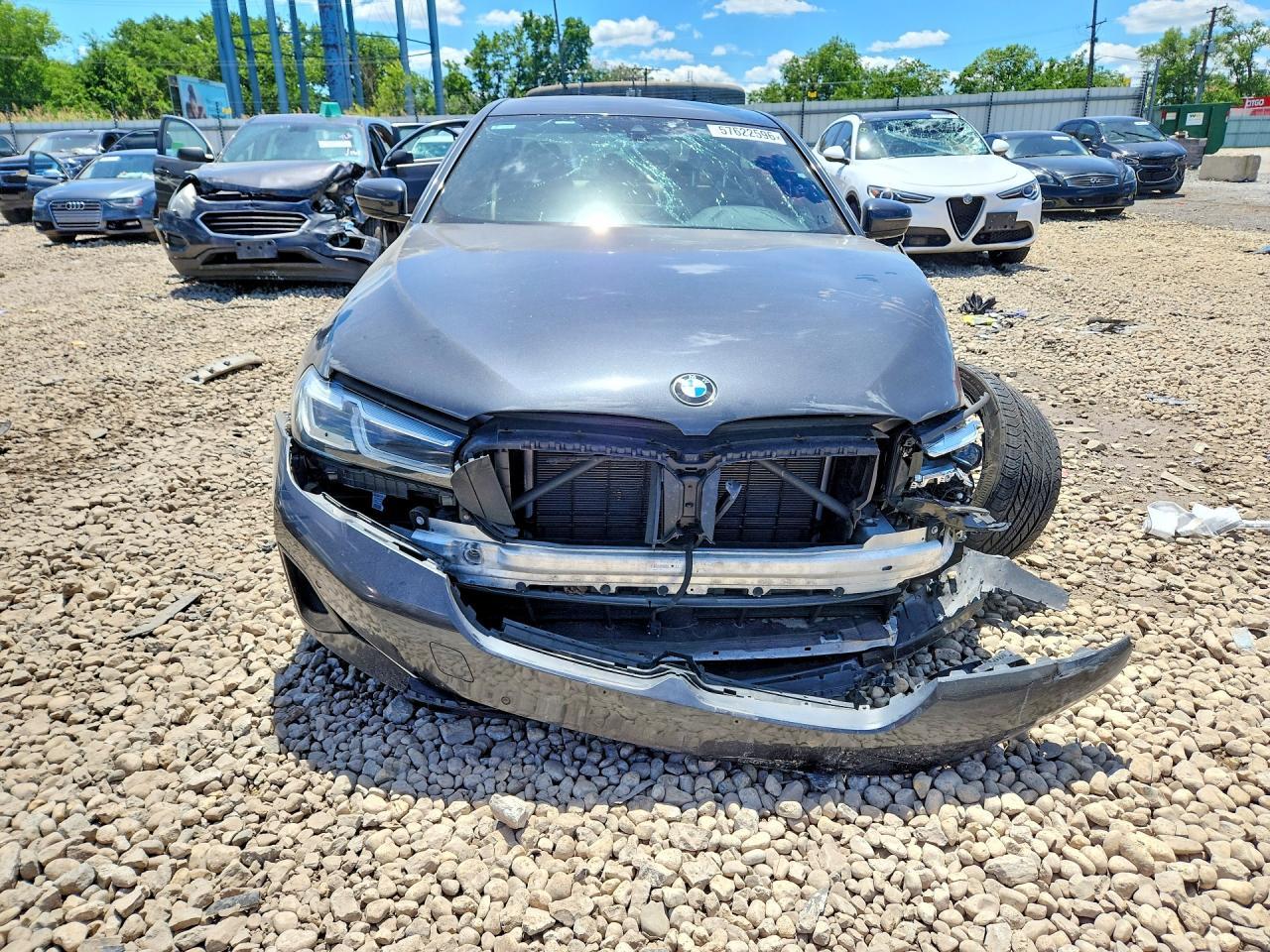 2021 BMW 530 Xi - Фото 5