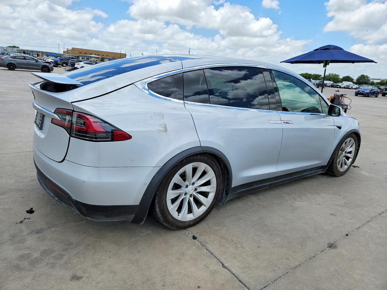2018 Tesla Model X - Фото 3