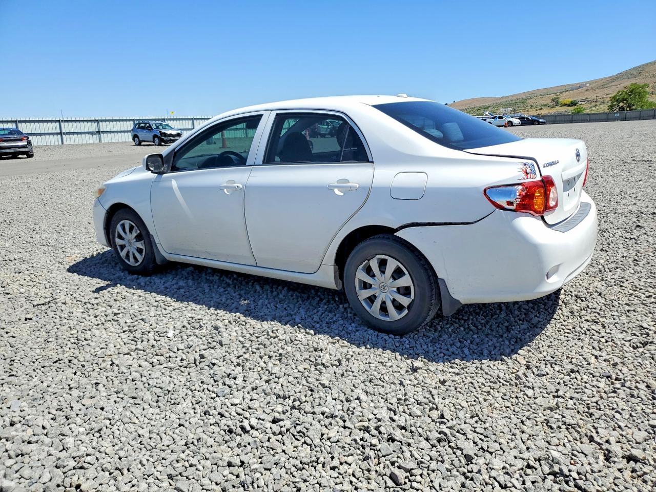 2010 Toyota Corolla Le - Фото 2