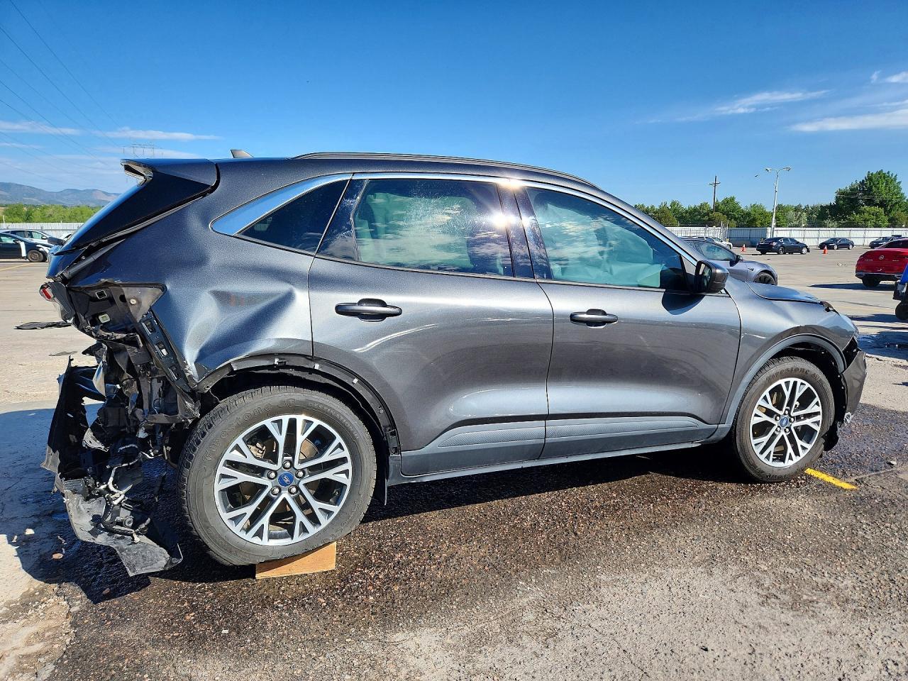 2020 Ford Escape Sel - Фото 3