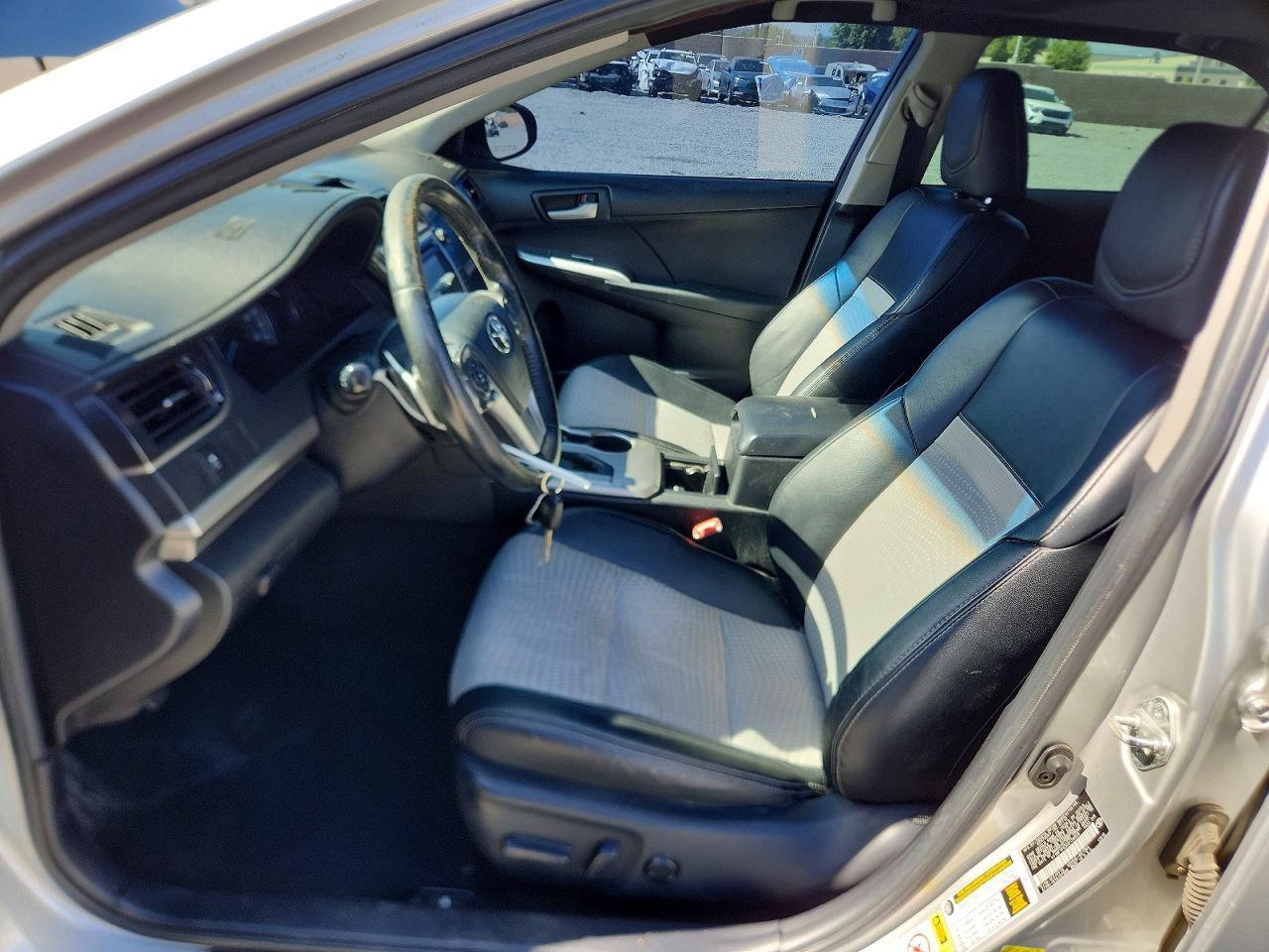 2012 Toyota Camry Se - Image 7