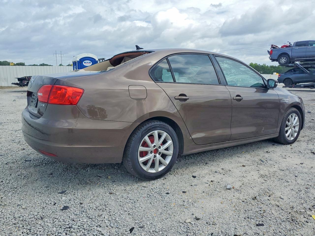 2012 Volkswagen Jetta Se - Фото 3