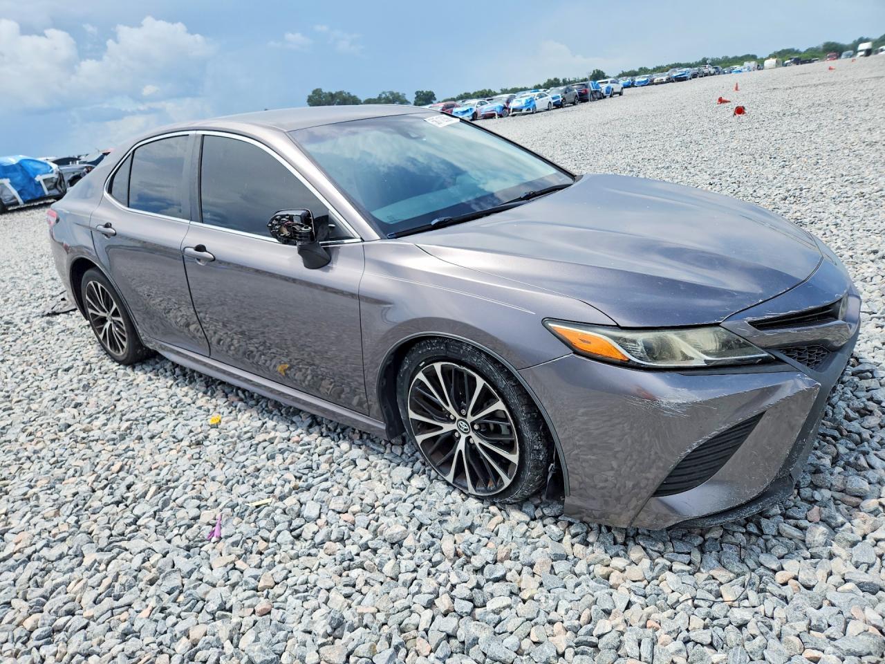 2018 Toyota Camry Se - Фото 4