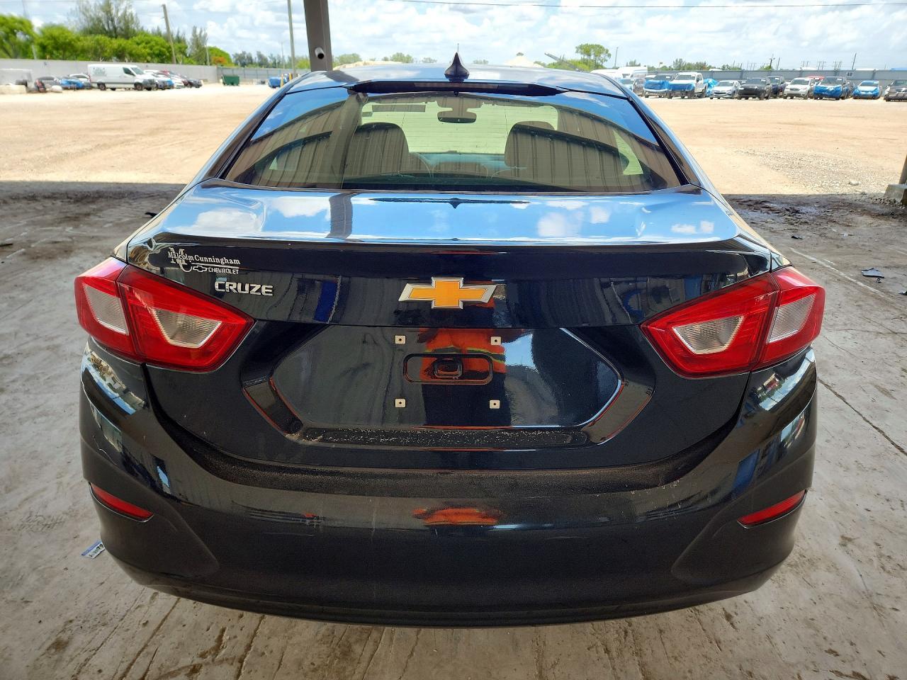 2019 Chevrolet Cruze Ls - Фото 6