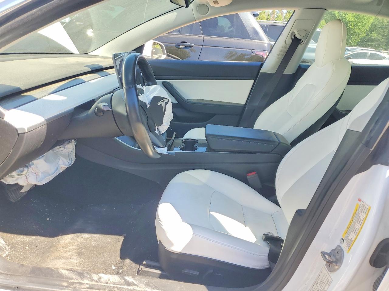 2019 Tesla Model 3 - Image 7