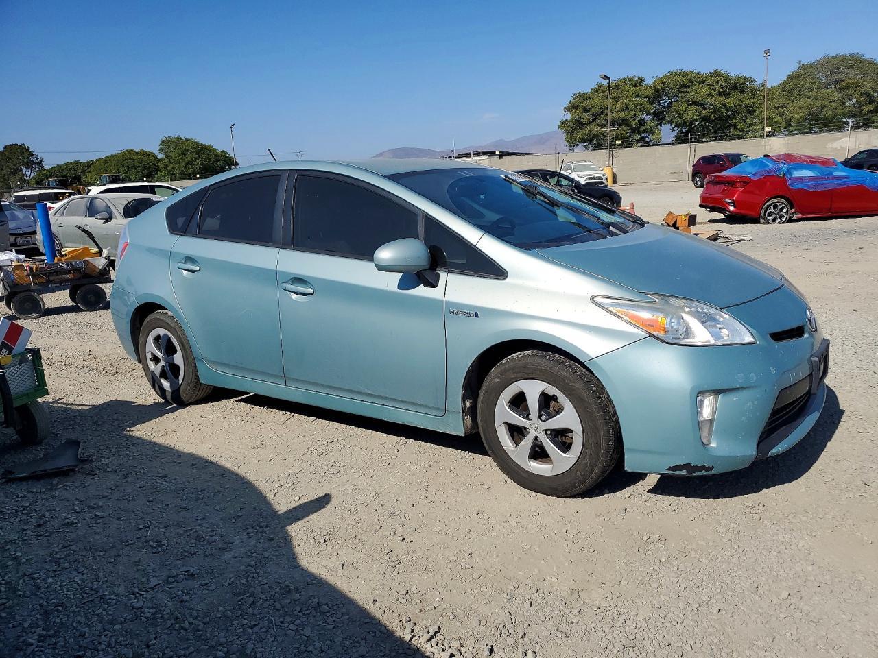 2012 Toyota Prius Two - Фото 4