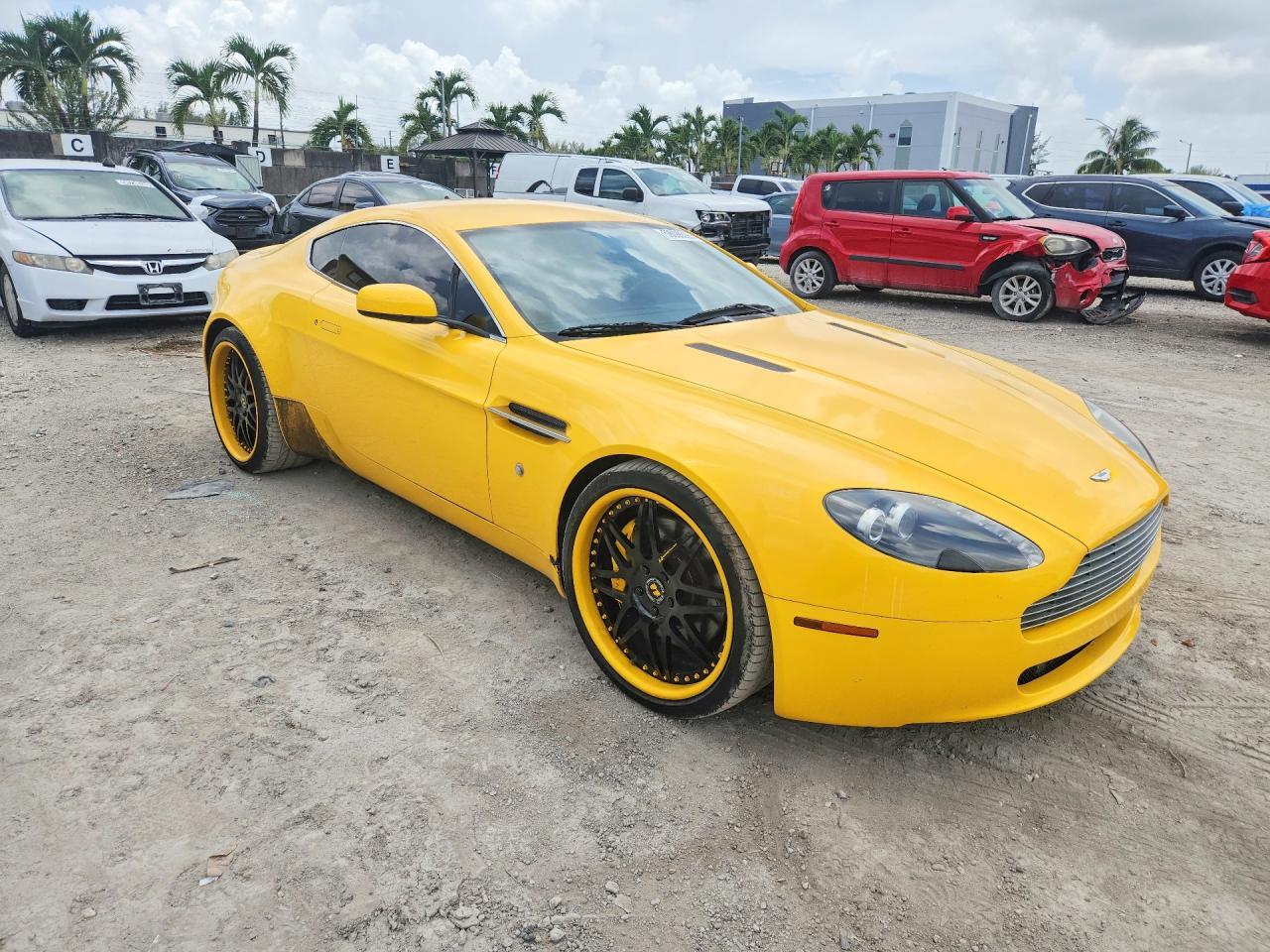 2007 Aston Martin V8 Vantage - Фото 4