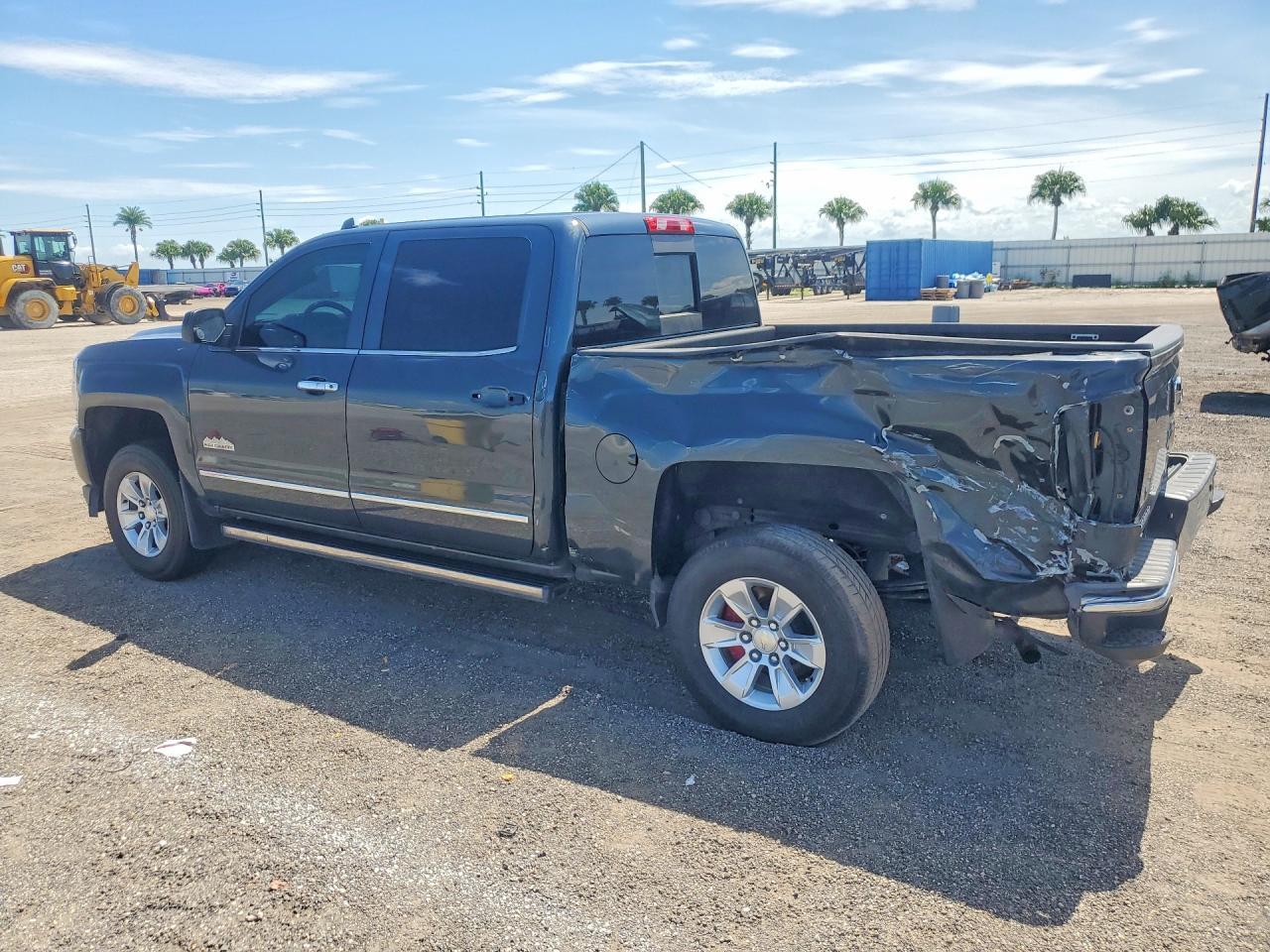 2018 Chevrolet Silverado C1500 High Country - Фото 2