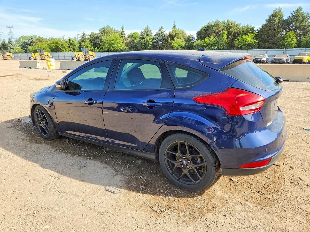 2016 Ford Focus Se - Image 2