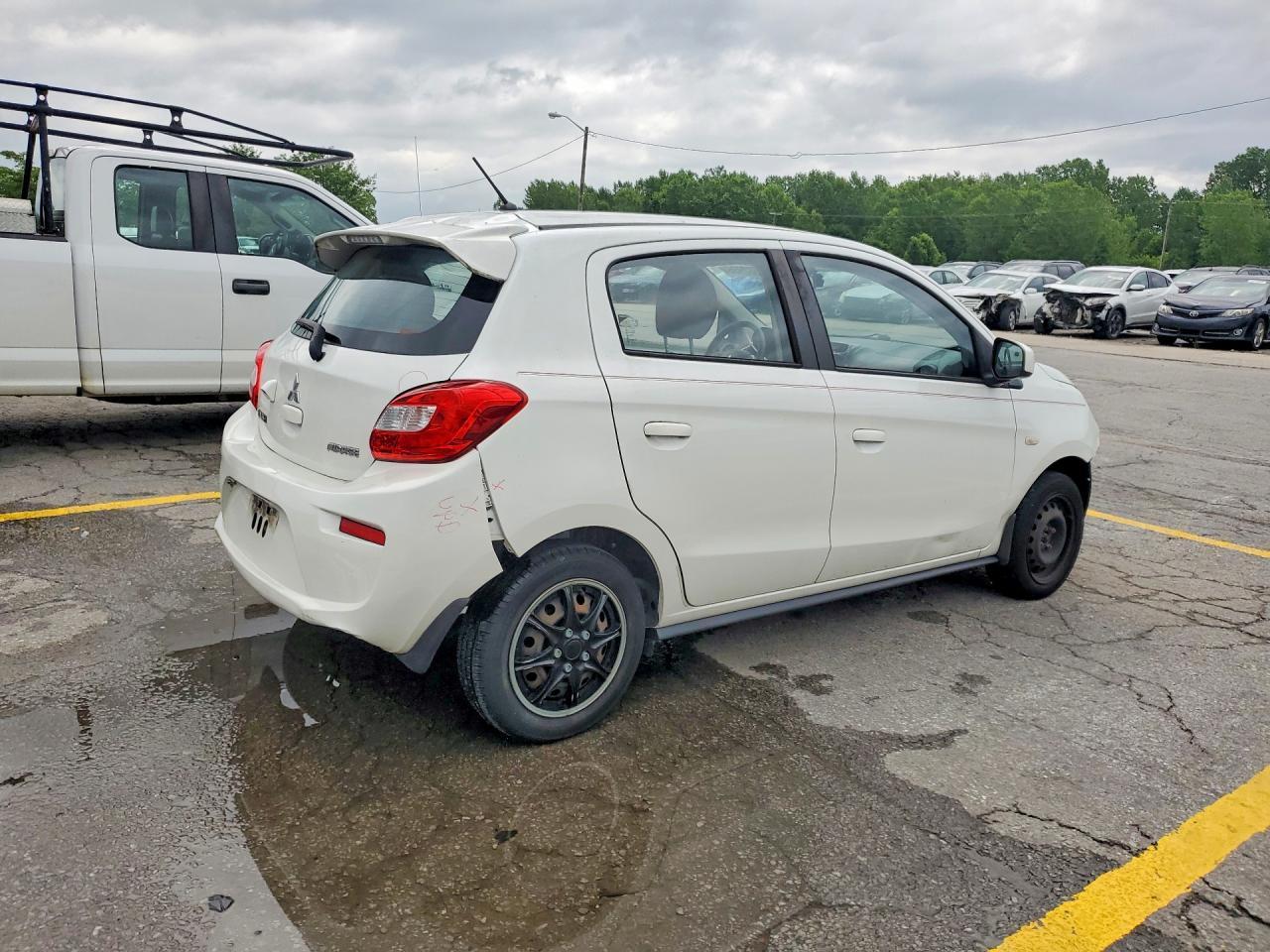 2018 Mitsubishi Mirage Es - Фото 3